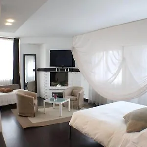 Angi Hotel